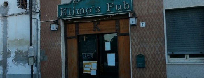 Klimo's Pub is one of Abituè.