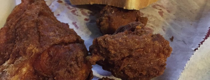Gus’s World Famous Hot & Spicy Fried Chicken is one of Memphis, Tennessee | Cultural Xplorer.