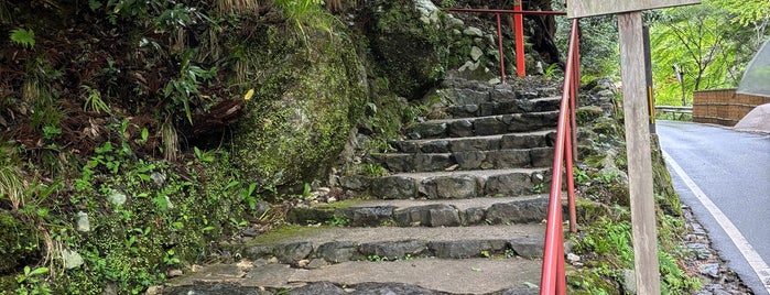 中宮 結社 is one of 神社・寺5.