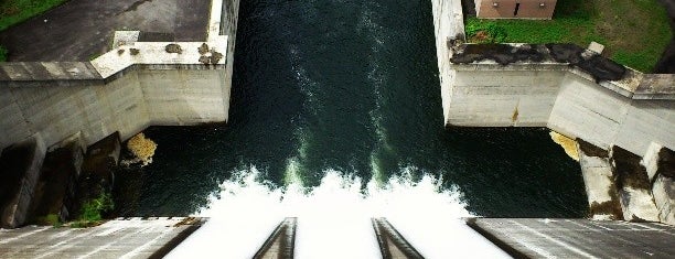Shiokawa Dam is one of モリチャン : понравившиеся места.