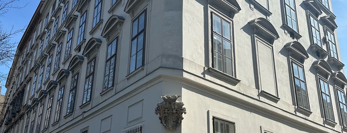 Beethoven Pasqualatihaus is one of Вена.