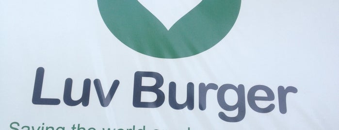 Luv Burger is one of Restaurantes con menú vegetariano o vegano.