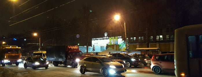 Остановка "Завод им. Фрунзе" is one of Автобусные остановки.