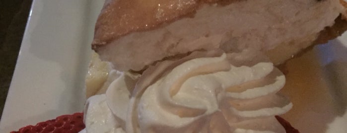 Sundowners is one of The 15 Best Places for Key Lime Pie in Key Largo.