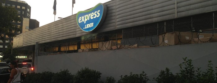Express de Líder is one of Lugares favoritos de Mauricio.