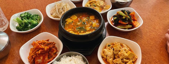 Seoul-Kwan is one of Asian restaurants of note.