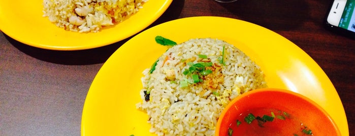 Restoran Ban-J Fried Kway Teow is one of Tempat yang Disimpan ꌅꁲꉣꂑꌚꁴꁲ꒒.