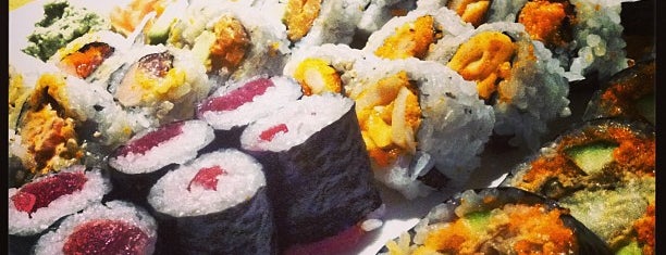 Hana Sushi is one of Lugares favoritos de Tyler.