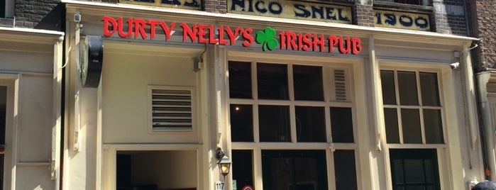 Durty Nelly's Irish Bar & Hostel is one of Warmoesstraat ❌❌❌.