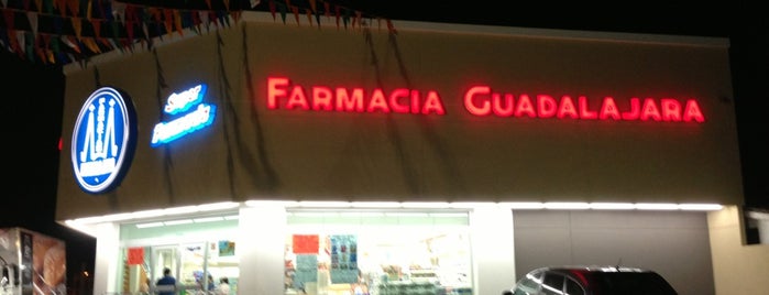 Farmacia Guadalajara is one of สถานที่ที่ Javier ถูกใจ.