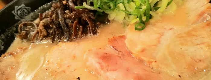 とんこつらーめん俺式 日本橋店 is one of らー麺.