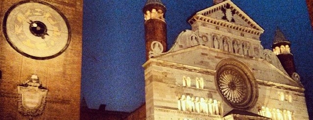 Piazza del Comune is one of Gianluca'nın Beğendiği Mekanlar.