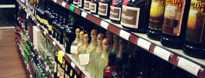 Abc Liquor Store is one of Orte, die James gefallen.