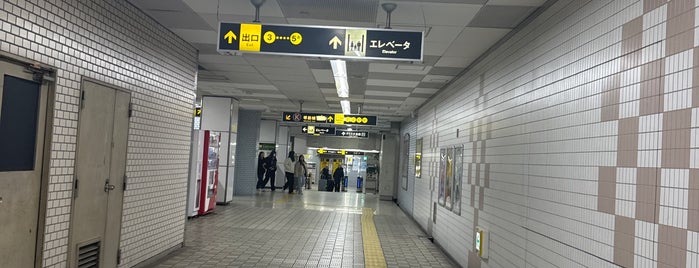 Nagahoribashi Station (K16/N16) is one of 大阪市営地下鉄.