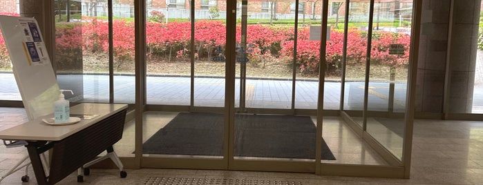 関西大学大学院 尚文館 is one of 関西大学 千里山キャンパス　施設.