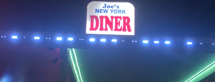 Joe's New York Diner is one of Kimmieさんの保存済みスポット.