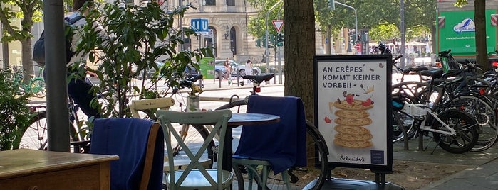 Schneider's Café Snackbar is one of Frankfurt // vegan.