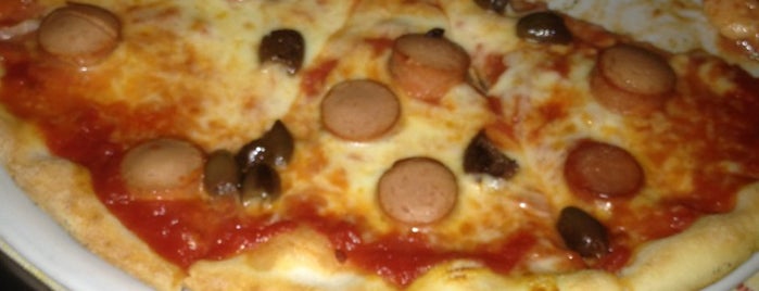 Pizza Konnection is one of Danielさんのお気に入りスポット.