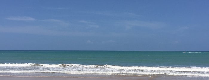 Praia de Maracajau is one of Tempat yang Disukai Jefferson.