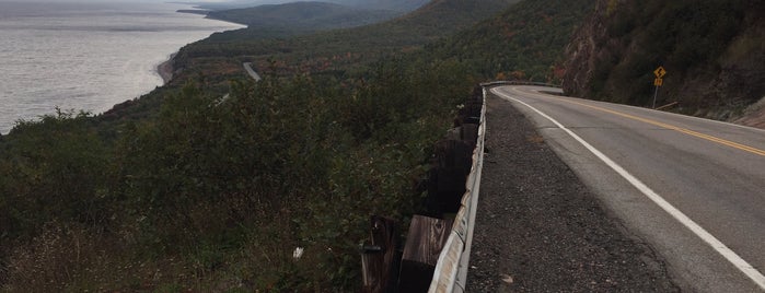 Cabot TraiL is one of Canada.