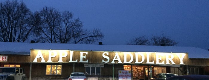 Apple Saddlery is one of สถานที่ที่ jaywest ถูกใจ.