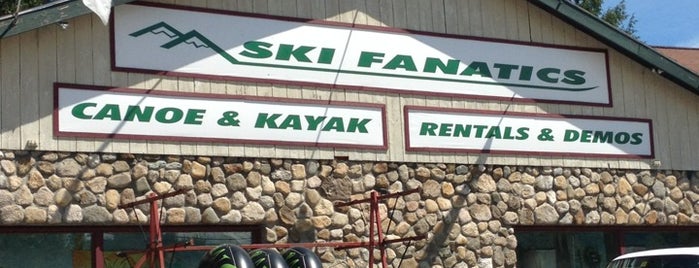Ski Fanatics is one of Todd'un Beğendiği Mekanlar.