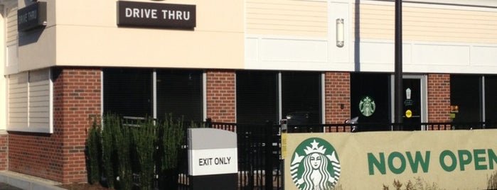 Starbucks is one of Orte, die Tobias gefallen.