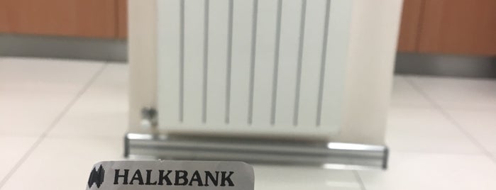 Halkbank is one of Lieux qui ont plu à Pınar.
