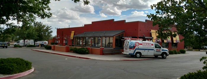 Applebee's Grill + Bar is one of The 15 Best Places for Peaches in Albuquerque.