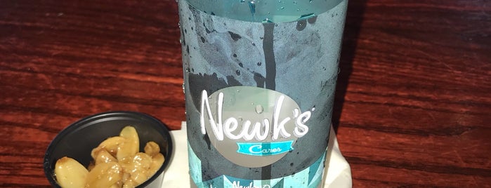 Newk's Eatery is one of Lugares favoritos de Ayana.