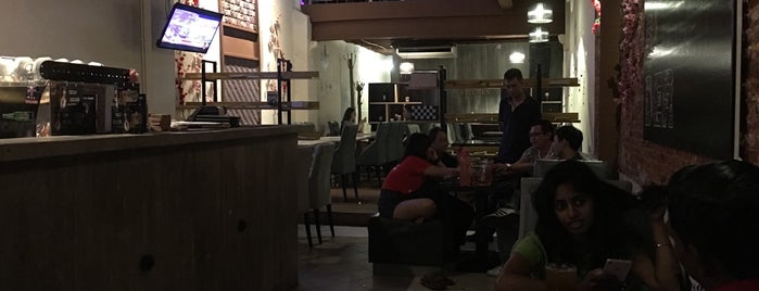 Insider Café Lounge is one of Penang heritage cafe.