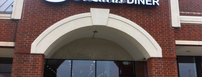DeLuca's Diner Robinson is one of Graham : понравившиеся места.
