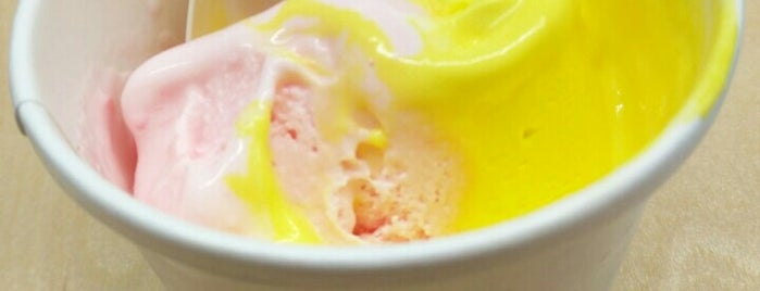 Lick Pure Creamery is one of สถานที่ที่บันทึกไว้ของ Anastasia.