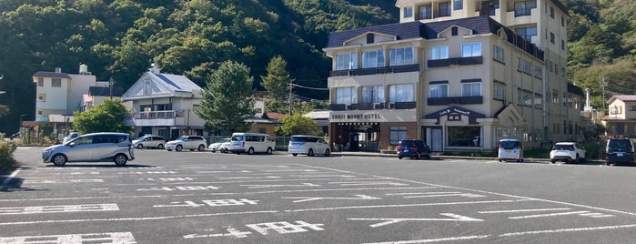 県営 精進湖無料駐車場 is one of 駐車場.