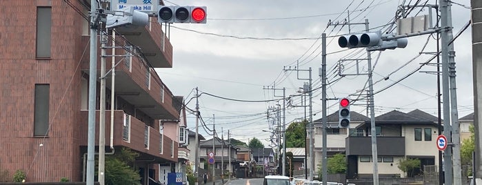 間坂交差点　 is one of 昭島、福生、羽村、あきる野、日の出、瑞穂.