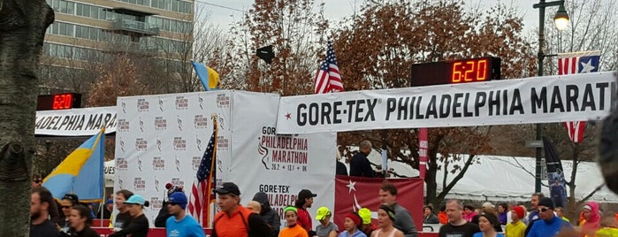 Philadelphia Marathon is one of Benjaminさんのお気に入りスポット.
