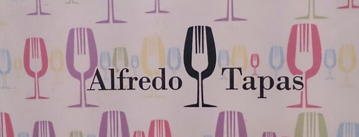 Alfredo Tapas is one of De comida por Cádiz.