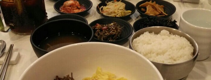 Makan Korean Halal Restaurant is one of Korea 2015.