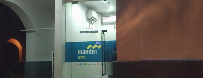 Bank Mandiri Ruko Sentra Menteng is one of BANK and MONEY CHANGER.