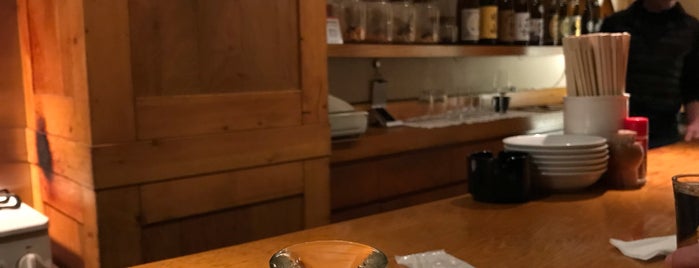 本町廣屋 is one of 立ち飲み屋.