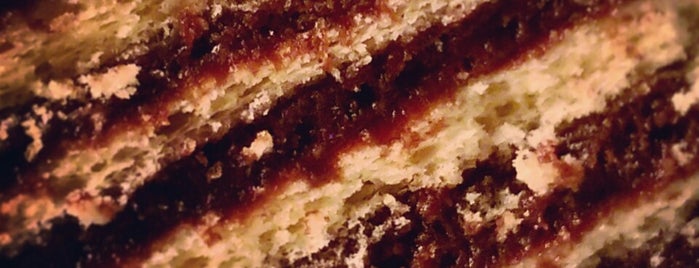 Cake's is one of Lugares favoritos de Lucas.