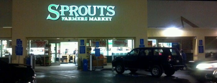 Sprouts Farmers Market is one of Alejandroさんのお気に入りスポット.