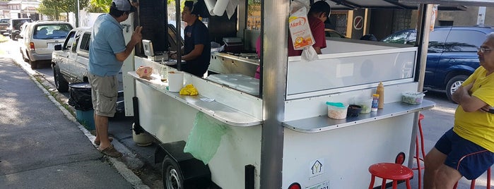 Tacos y Tortas