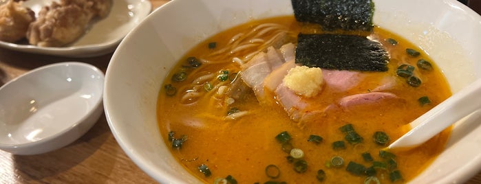 ラーメン男と焼き揚げ女"ときん" is one of Ramen 🍜.