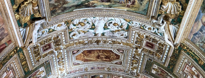 Vatikan Müzeleri is one of Anuar'ın Beğendiği Mekanlar.