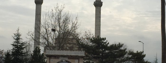 Çamlıca Polis Lojmanları Fatih Sultan Mehmet Camii is one of สถานที่ที่ Mustafa ถูกใจ.