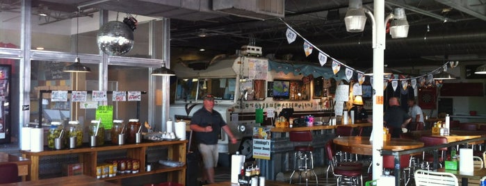 Twisted Root Burger Co. is one of Place to eat.
