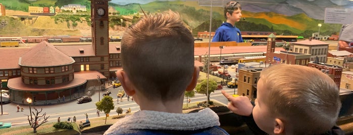 Columbia Gorge Model Railroad Club is one of Lugares favoritos de MLO.