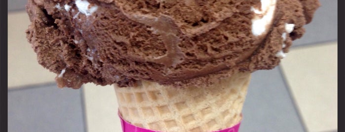 Baskin-Robbins is one of Tempat yang Disukai Ron.