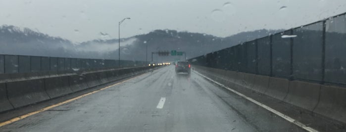 Highland Park Bridge is one of Pittsburgh Traffic.